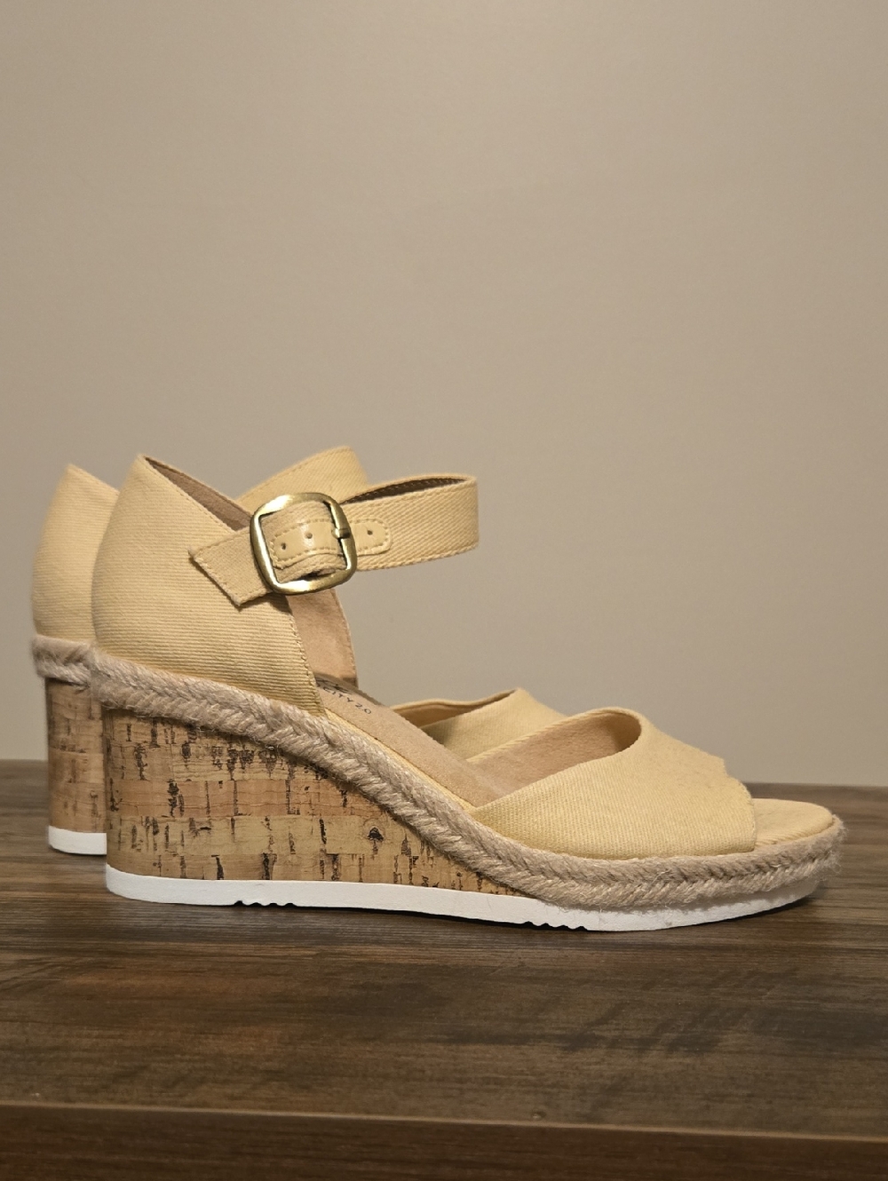 LifeStride Go For It Women's Wedge Sandals - Pale Yellow 7W NWOT Life Stride - Picture 7 of 7